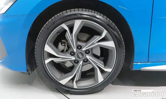 Audi A3 2022 2.0 автомат (гидро), миниатюра 5 Audi A3 2022 2.0 автомат (гидро), миниатюра 5