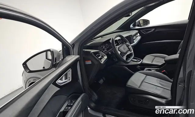 Audi Q4 e-tron 2023 0.2 автомат (гидро), миниатюра 10 Audi Q4 e-tron 2023 0.2 автомат (гидро), миниатюра 10