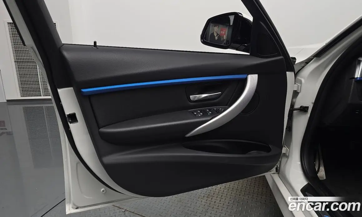 BMW 3 серия 2017 2.0 автомат (гидро), фото 13