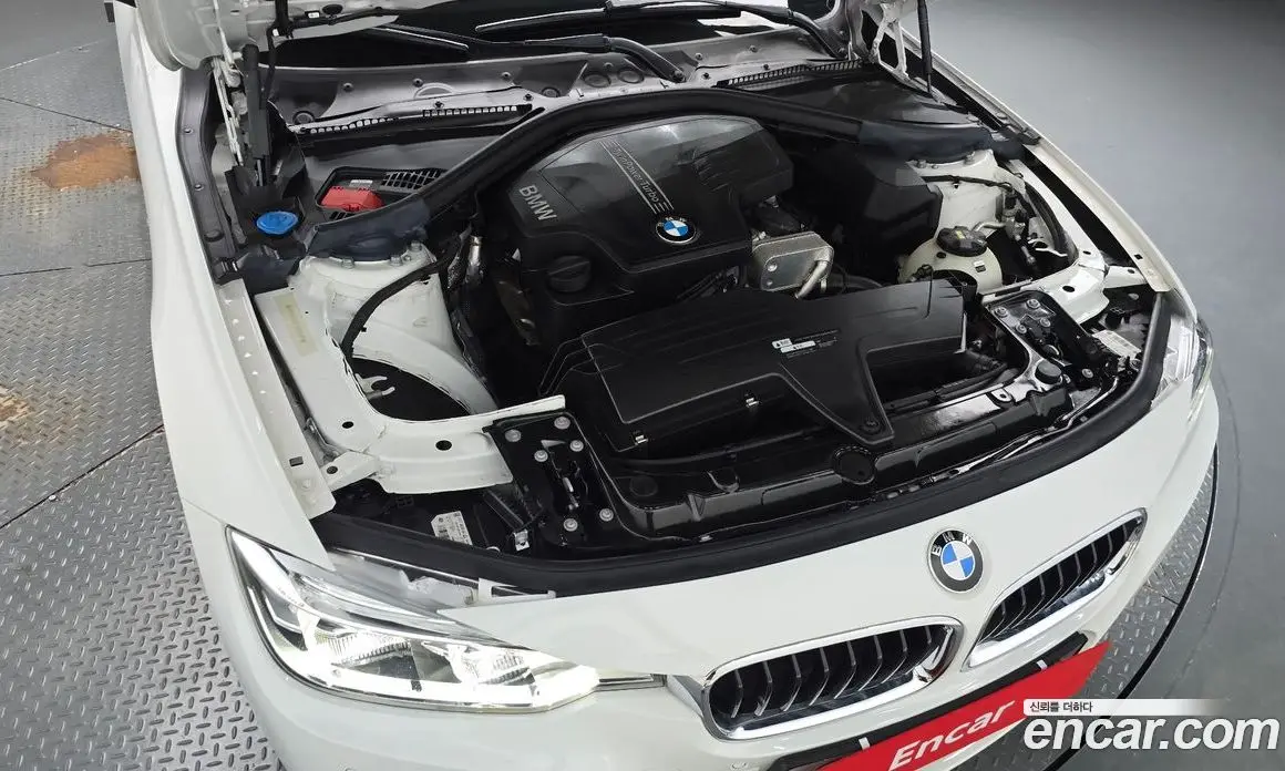 BMW 3 серия 2017 2.0 автомат (гидро), фото 5