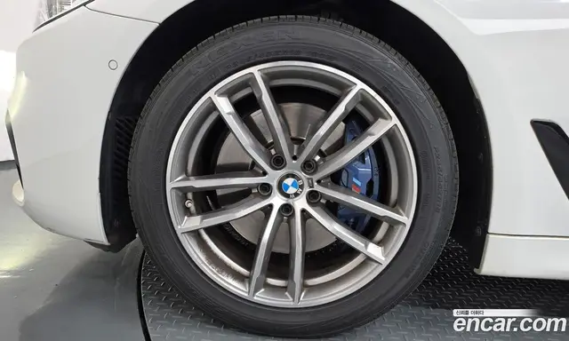 BMW 5 серия 2017 2.0 автомат (гидро), миниатюра 5 BMW 5 серия 2017 2.0 автомат (гидро), миниатюра 5