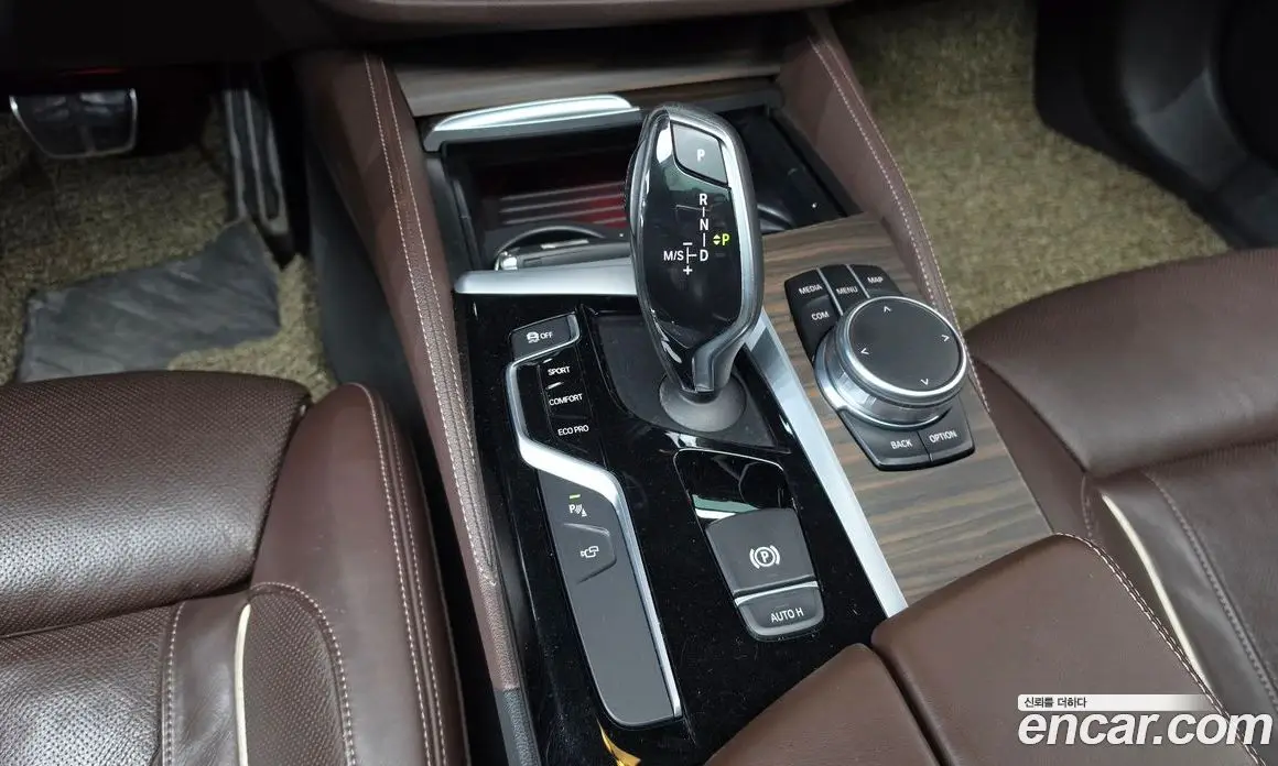 BMW 5 серия 2017 2.0 автомат (гидро), фото 9 BMW 5 серия 2017 2.0 автомат (гидро), фото 9