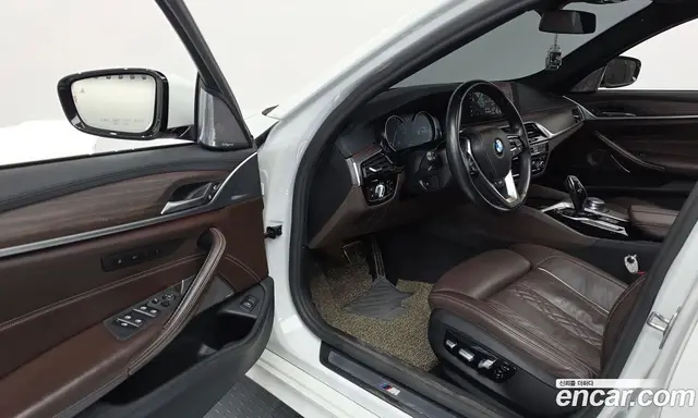 BMW 5 серия 2017 2.0 автомат (гидро), миниатюра 10 BMW 5 серия 2017 2.0 автомат (гидро), миниатюра 10