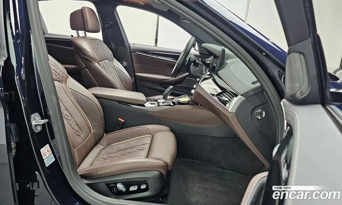 BMW 5 серия 2022 2.0 автомат (гидро), фото 16