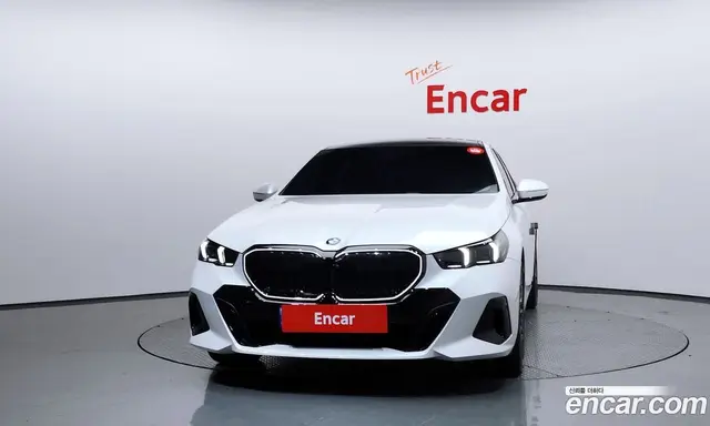 BMW 5 серия 2025 2.0 автомат (гидро), миниатюра 3