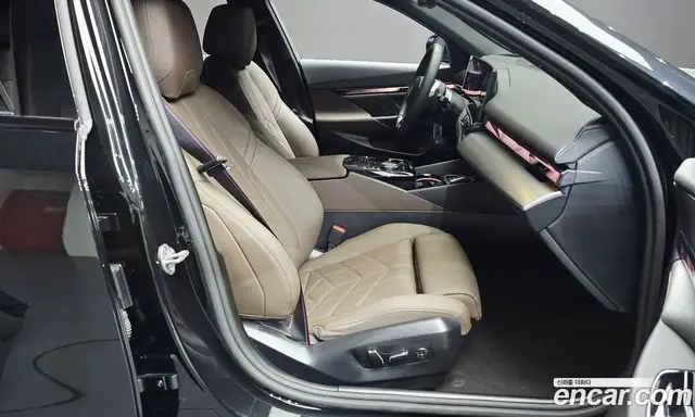 BMW 5 серия 2025 2.0 автомат (гидро), миниатюра 12