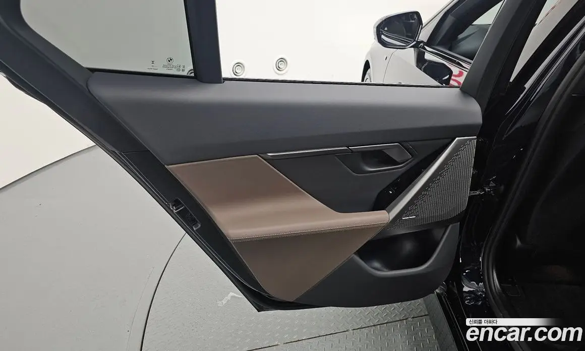 BMW 5 серия 2025 2.0 автомат (гидро), фото 15