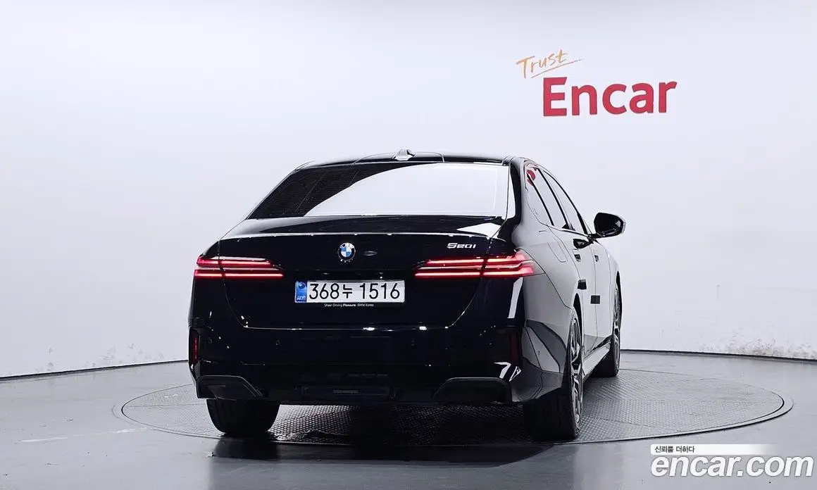 BMW 5 серия 2025 2.0 автомат (гидро), фото 4