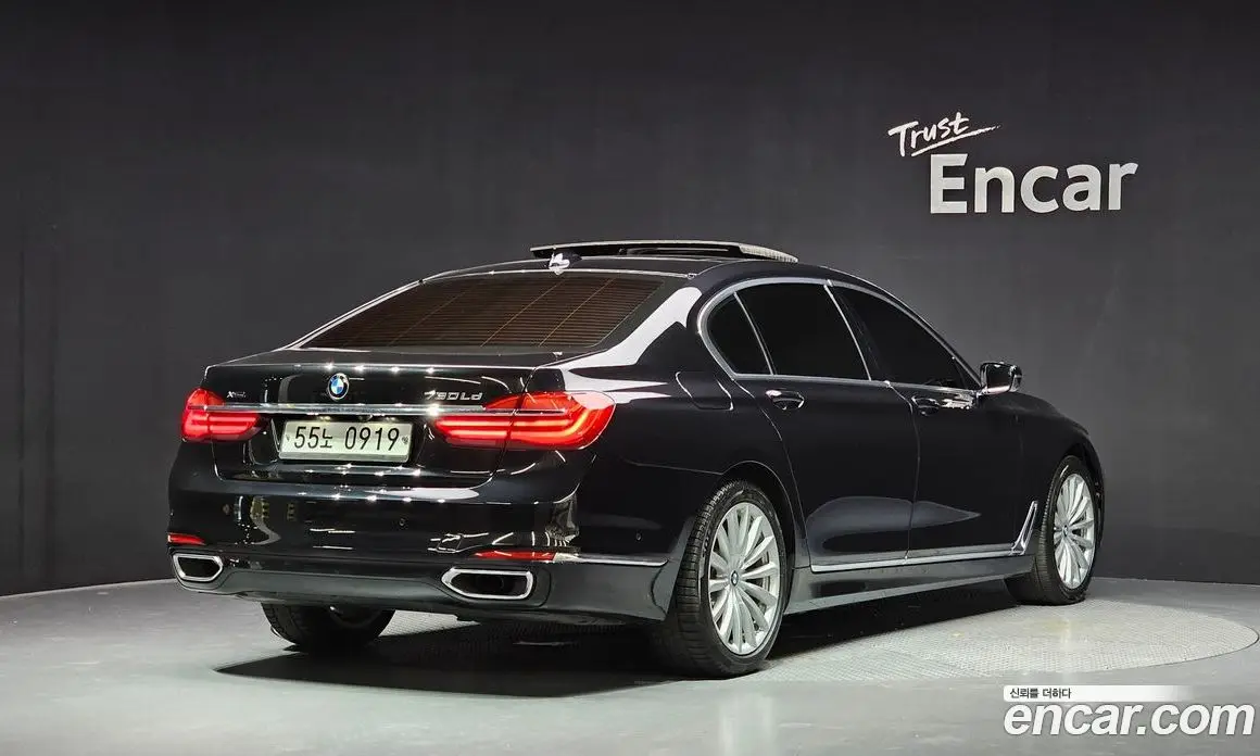BMW 7 серия 2016 3.0 автомат (гидро), фото 2