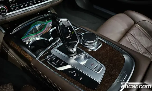 BMW 7 серия 2016 3.0 автомат (гидро), миниатюра 9