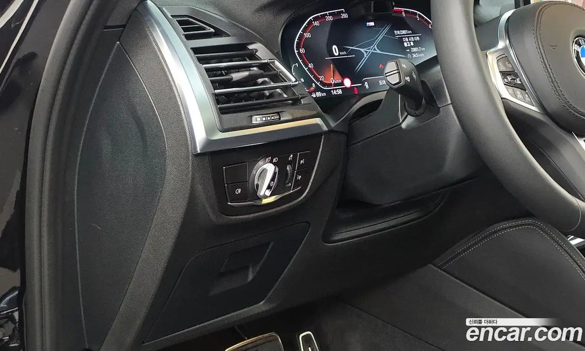 BMW X4 2023 2.0 автомат (гидро), фото 26