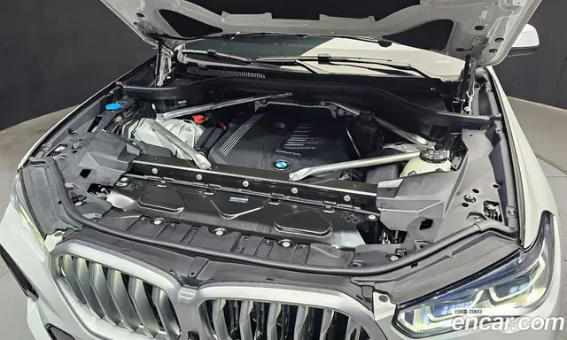 BMW X6 2023 3.0 автомат (гидро), миниатюра 6