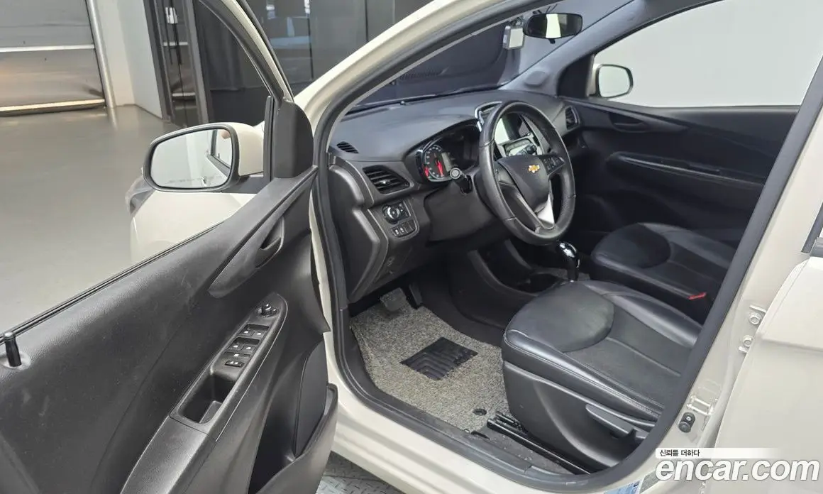 Chevrolet Spark 2016 1.0 автомат (гидро), фото 10 Chevrolet Spark 2016 1.0 автомат (гидро), фото 10