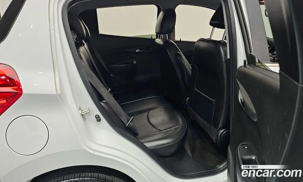 Chevrolet Spark 2016 1.0 автомат (гидро), фото 11