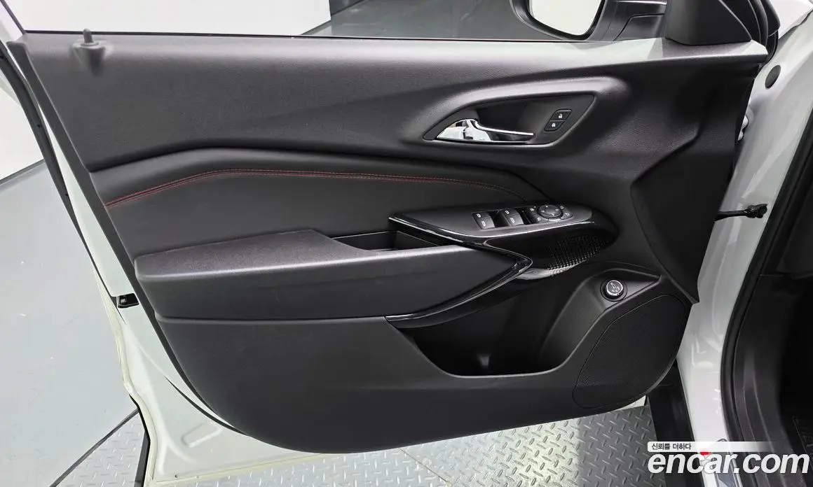 Chevrolet Trax 2024 1.2 автомат (гидро), фото 13