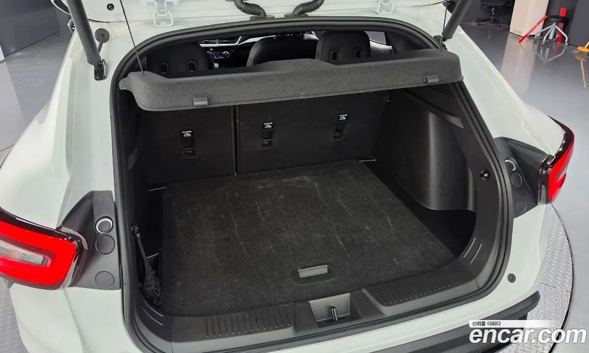 Chevrolet Trax 2024 1.2 автомат (гидро), фото 28