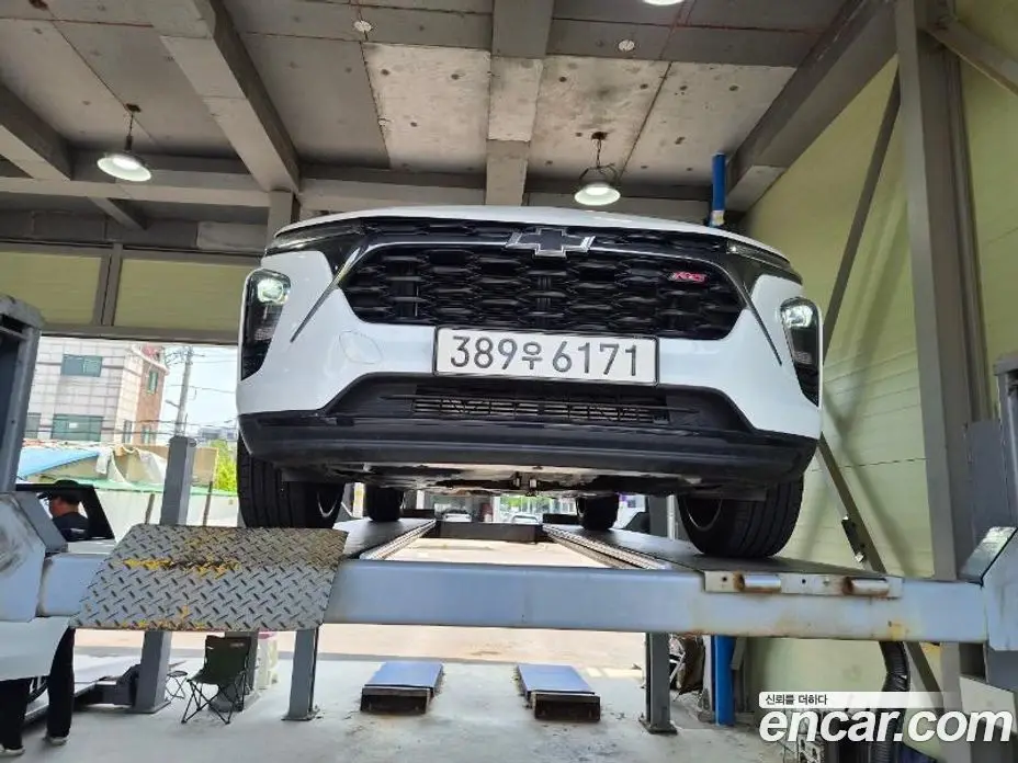 Chevrolet Trax 2024 1.2 автомат (гидро), фото 1