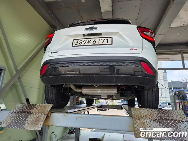 Chevrolet Trax 2024 1.2 автомат (гидро), миниатюра 2
