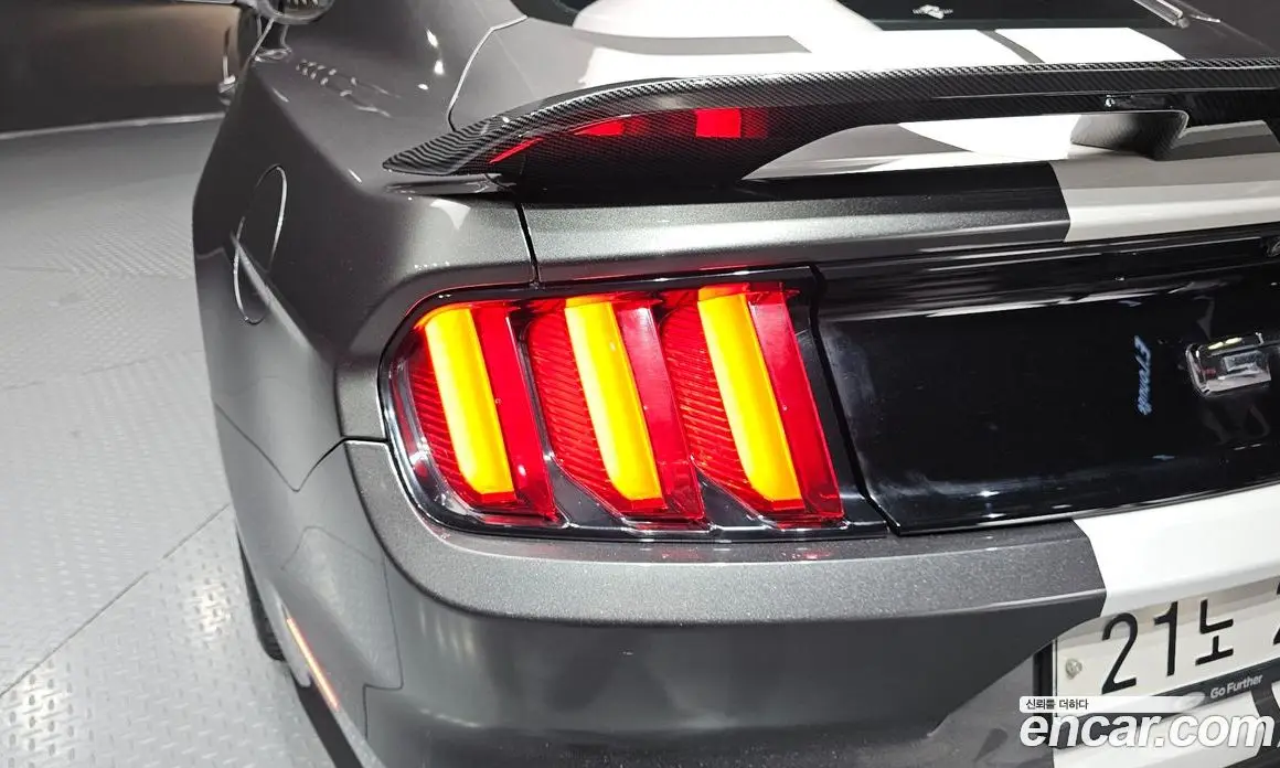 Ford Mustang 2017 5.0 автомат (гидро), фото 9 Ford Mustang 2017 5.0 автомат (гидро), фото 9
