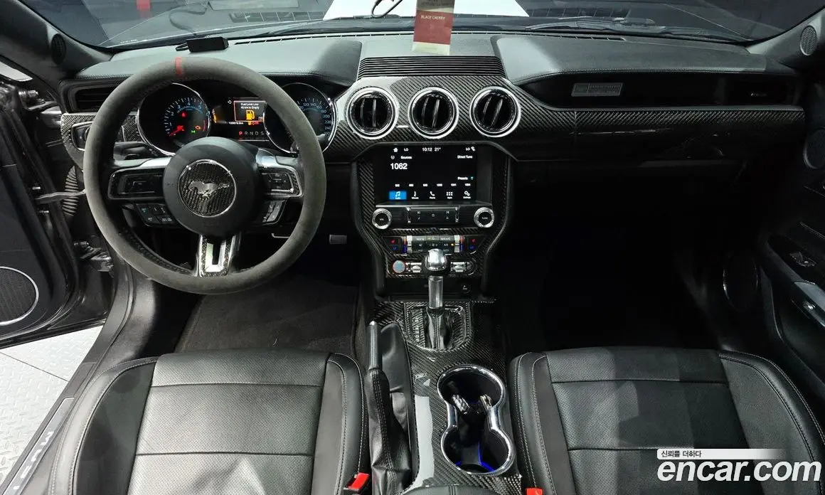 Ford Mustang 2017 5.0 автомат (гидро), фото 10 Ford Mustang 2017 5.0 автомат (гидро), фото 10