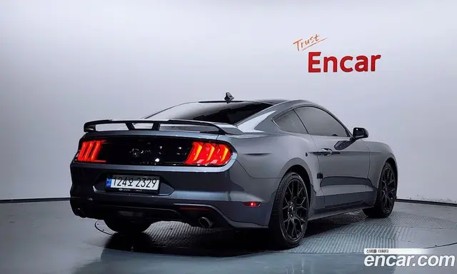 Ford Mustang 2021 2.3 автомат (гидро), миниатюра 2 Ford Mustang 2021 2.3 автомат (гидро), миниатюра 2