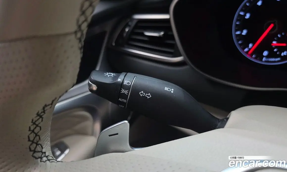 Genesis G70 2019 2.0 автомат (гидро), фото 25 Genesis G70 2019 2.0 автомат (гидро), фото 25