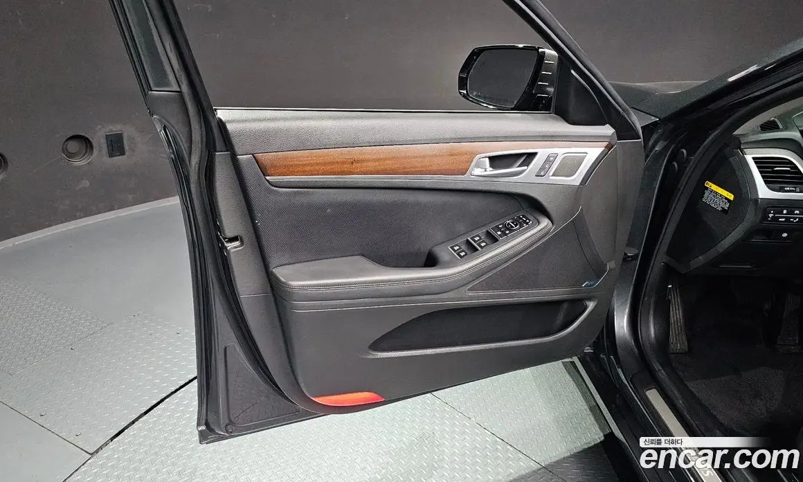 Genesis G80 2017 3.3 автомат (гидро), фото 15