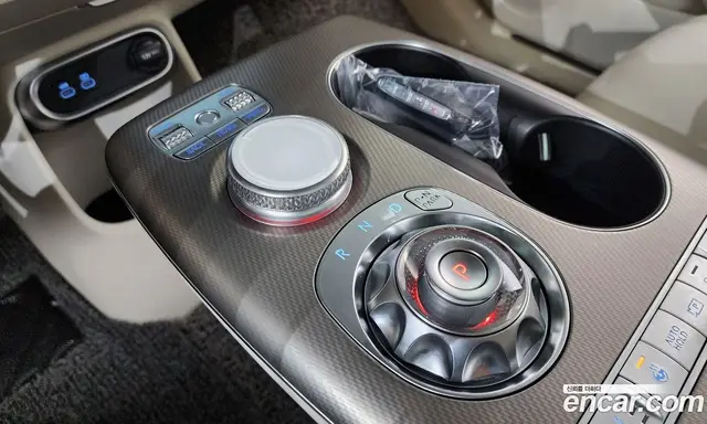 Genesis GV60 2022 0.1 автомат (гидро), миниатюра 11 Genesis GV60 2022 0.1 автомат (гидро), миниатюра 11