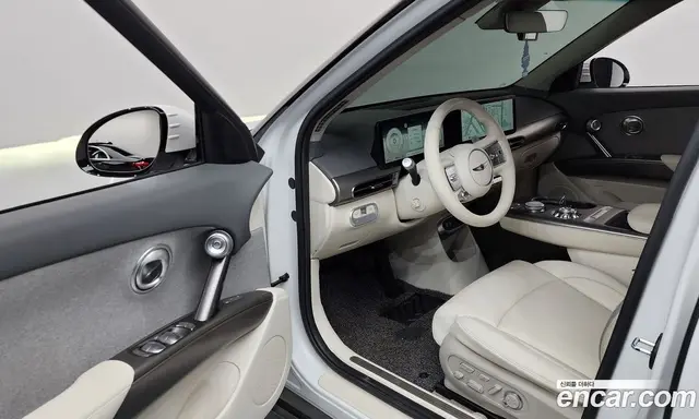 Genesis GV60 2022 0.1 автомат (гидро), миниатюра 12