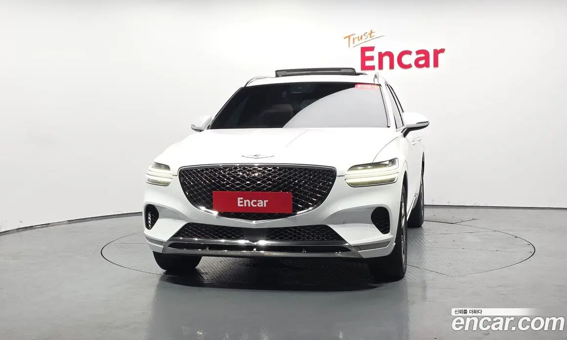 Genesis GV70 2021 2.5 автомат (гидро), фото 3 Genesis GV70 2021 2.5 автомат (гидро), фото 3