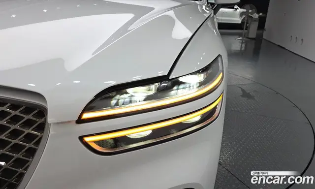 Genesis GV70 2021 2.5 автомат (гидро), миниатюра 8 Genesis GV70 2021 2.5 автомат (гидро), миниатюра 8