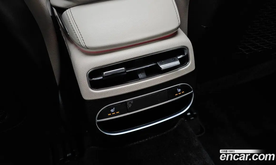 Genesis GV70 2023 2.5 автомат (гидро), фото 24 Genesis GV70 2023 2.5 автомат (гидро), фото 24