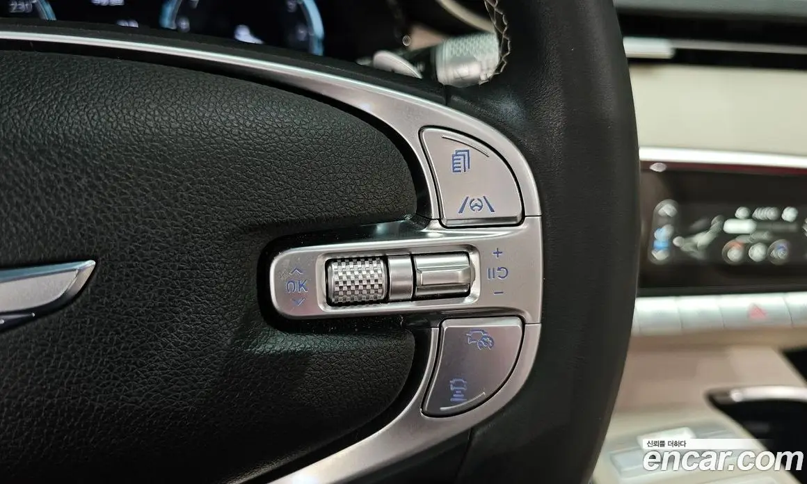 Genesis GV70 2023 2.5 автомат (гидро), фото 32 Genesis GV70 2023 2.5 автомат (гидро), фото 32