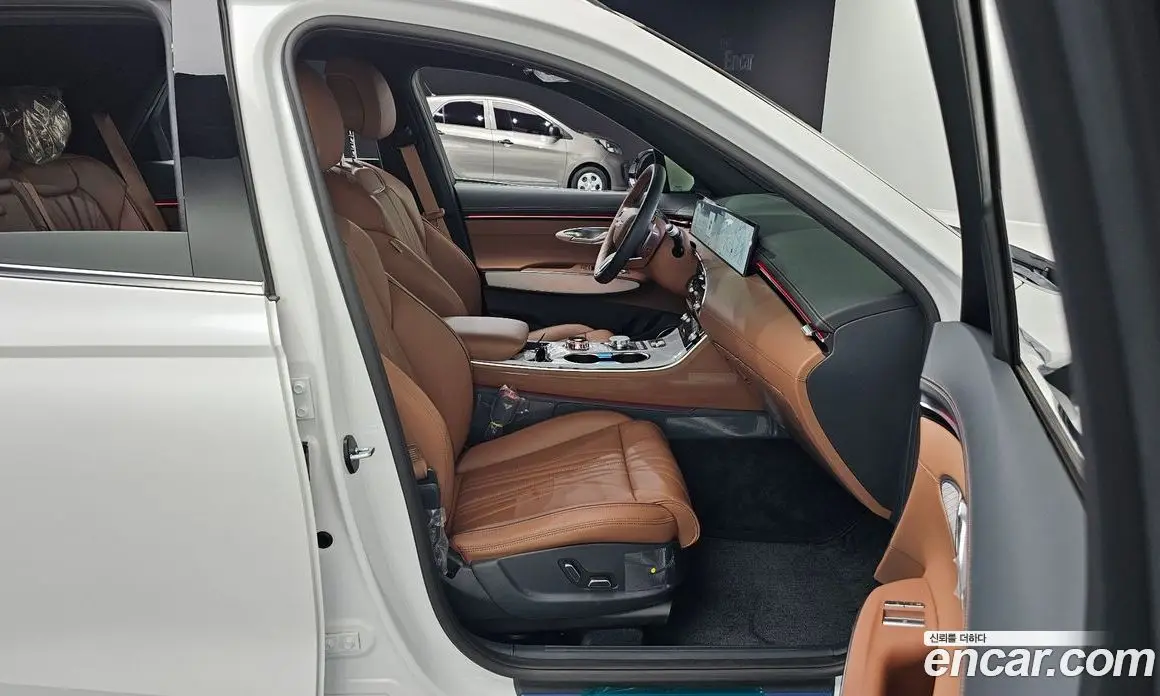 Genesis GV70 2026 2.5 автомат (гидро), фото 16