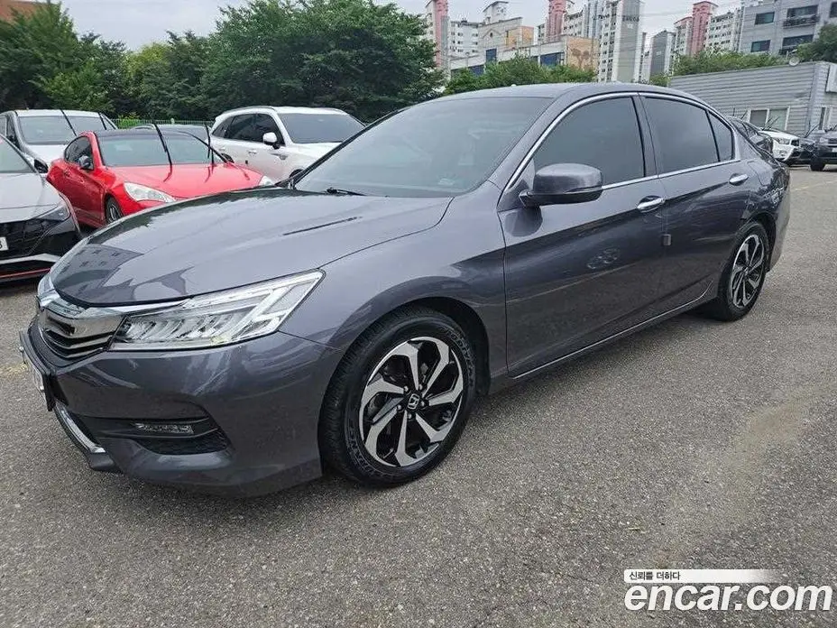 Honda Accord 2016 2.4 автомат (гидро), фото 2 Honda Accord 2016 2.4 автомат (гидро), фото 2
