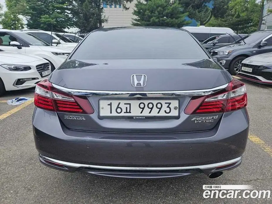 Honda Accord 2016 2.4 автомат (гидро), фото 3 Honda Accord 2016 2.4 автомат (гидро), фото 3