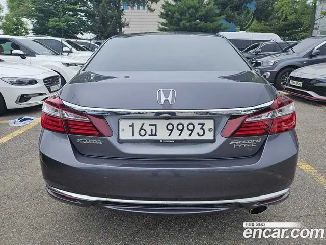 Honda Accord 2016 2.4 автомат (гидро), миниатюра 3 Honda Accord 2016 2.4 автомат (гидро), миниатюра 3