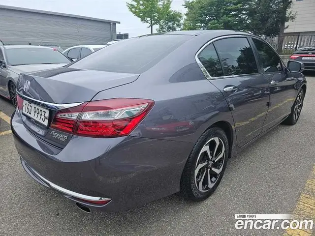 Honda Accord 2016 2.4 автомат (гидро), миниатюра 4 Honda Accord 2016 2.4 автомат (гидро), миниатюра 4