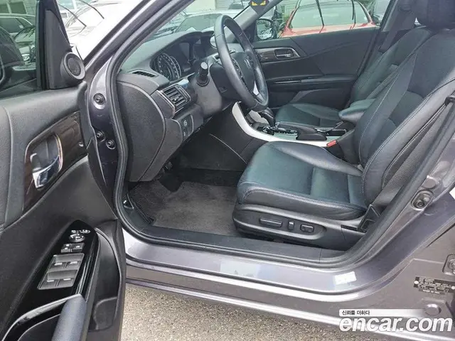 Honda Accord 2016 2.4 автомат (гидро), миниатюра 5 Honda Accord 2016 2.4 автомат (гидро), миниатюра 5