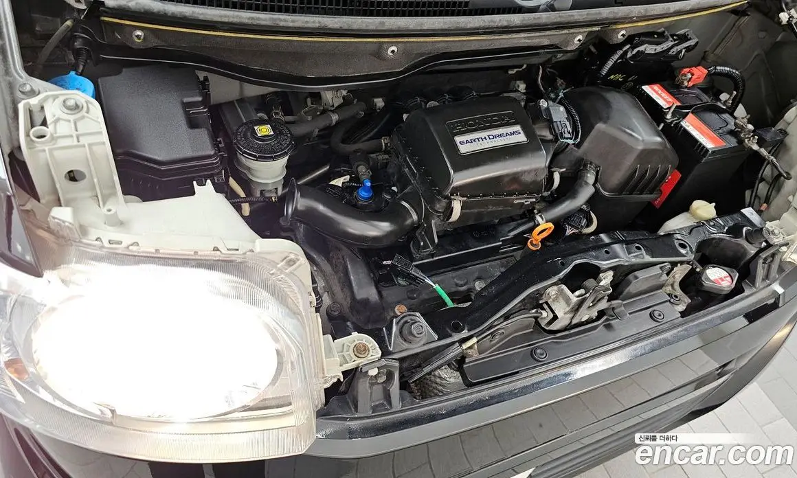 Honda N-BOX 2015 0.7 автомат (гидро), фото 6 Honda N-BOX 2015 0.7 автомат (гидро), фото 6