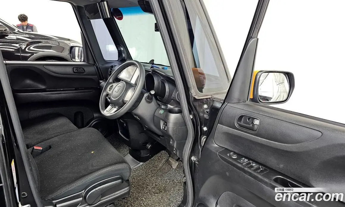 Honda N-BOX 2015 0.7 автомат (гидро), фото 10 Honda N-BOX 2015 0.7 автомат (гидро), фото 10