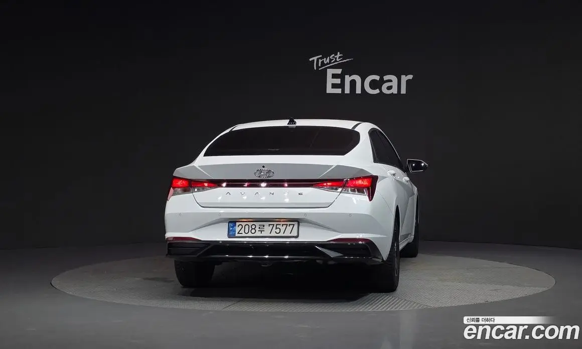 Hyundai Avante 2022 1.6 автомат (гидро), фото 4 Hyundai Avante 2022 1.6 автомат (гидро), фото 4