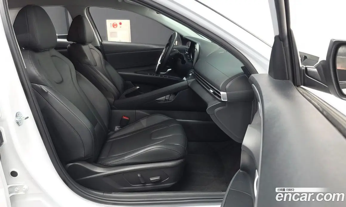 Hyundai Avante 2023 1.6 автомат (гидро), фото 17 Hyundai Avante 2023 1.6 автомат (гидро), фото 17