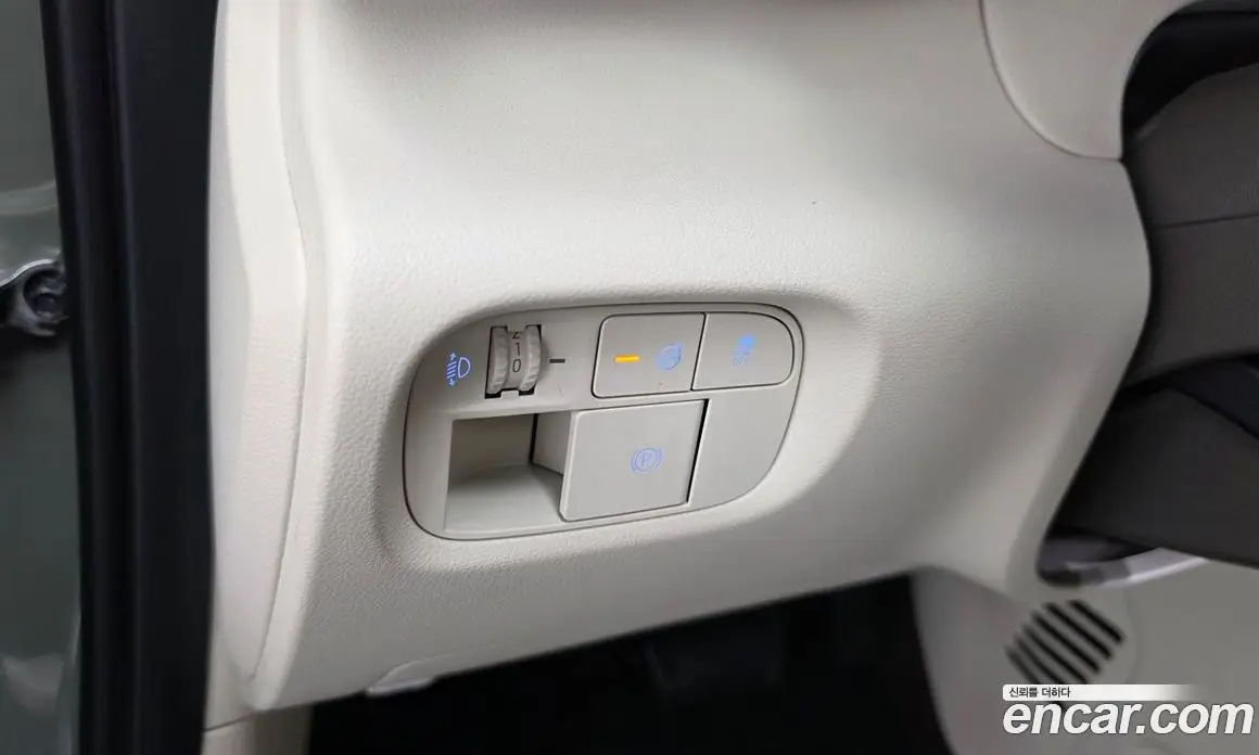 Hyundai Casper 2024 0.2 автомат (гидро), фото 18