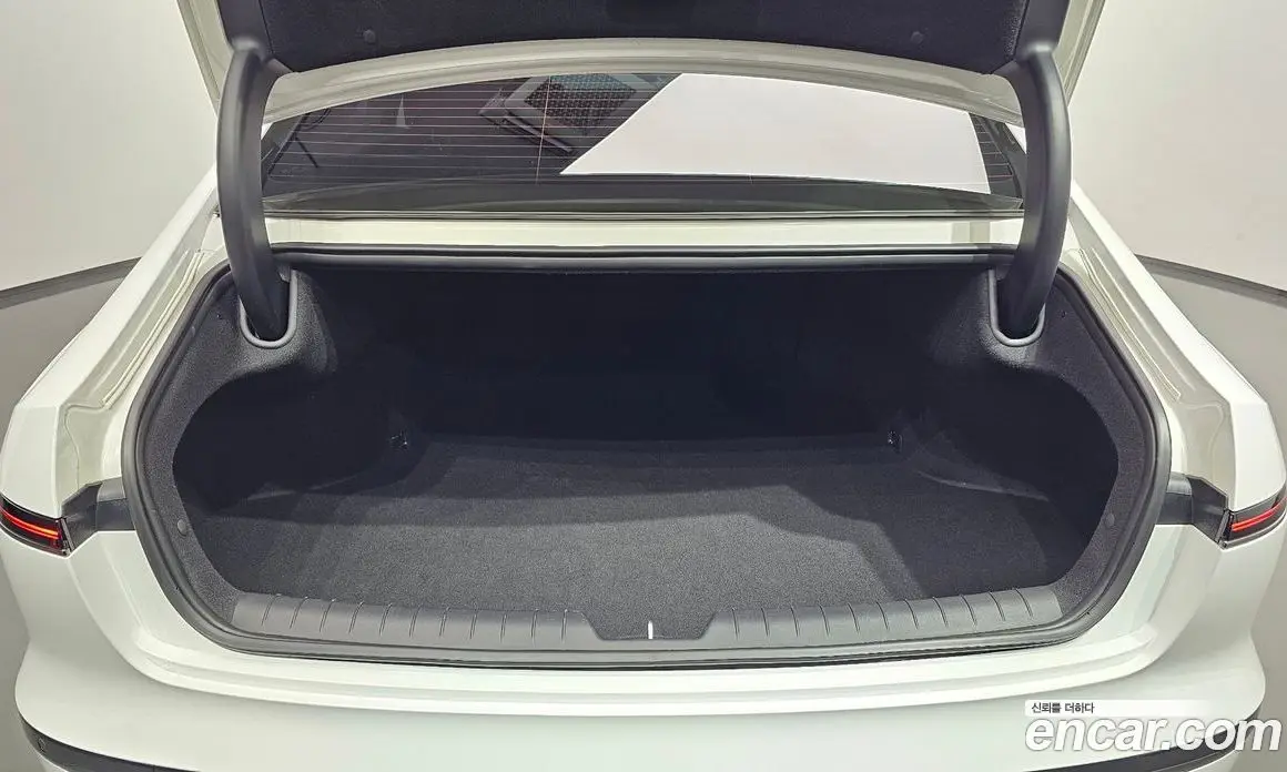 Hyundai Grandeur 2022 2.5 автомат (гидро), фото 31
