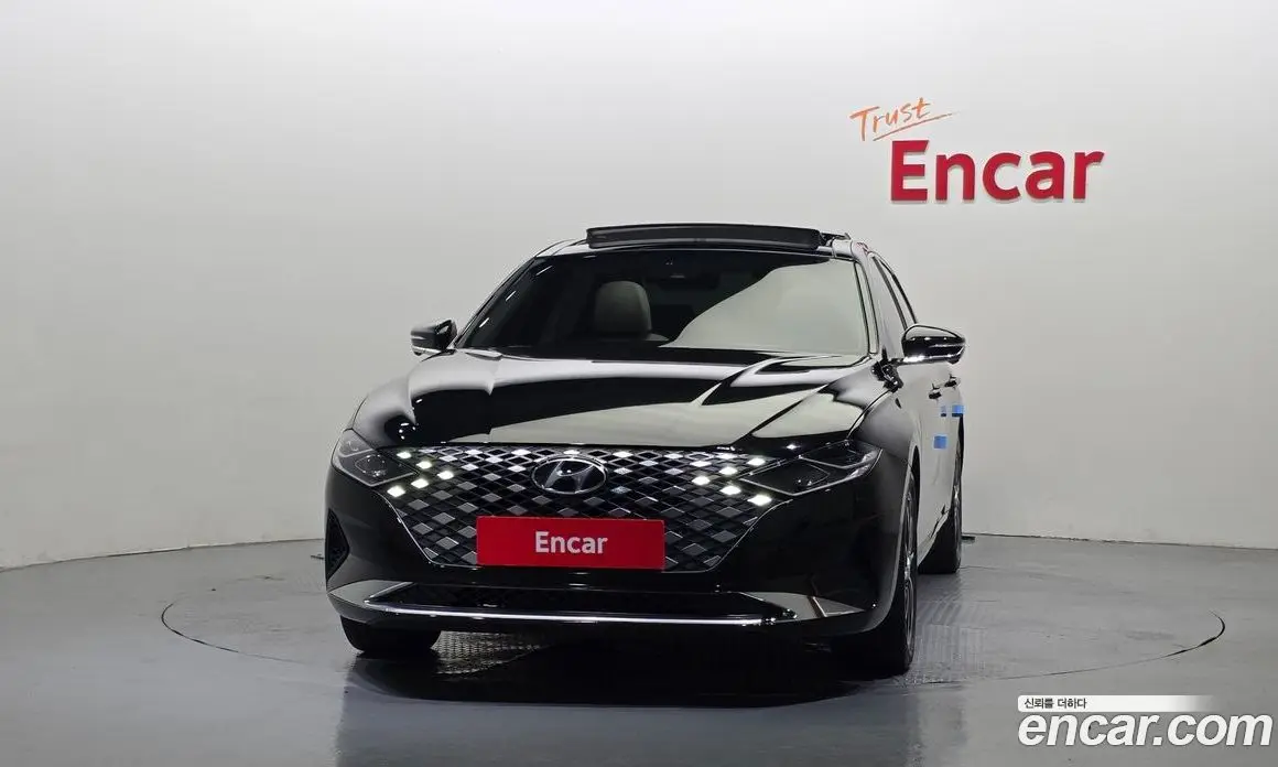 Hyundai Grandeur 2022 2.5 автомат (гидро), фото 3