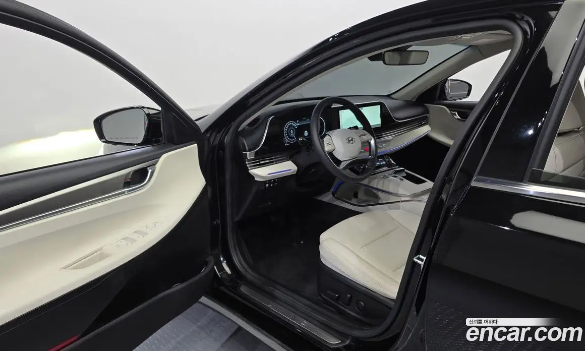 Hyundai Grandeur 2022 2.5 автомат (гидро), фото 10