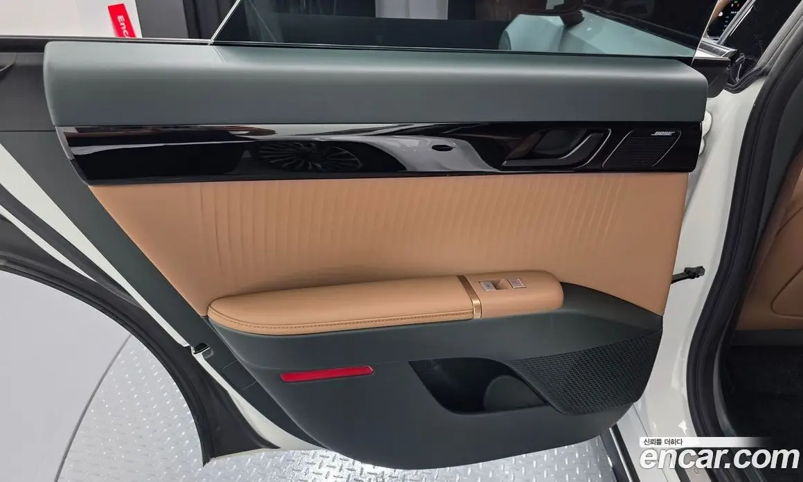 Hyundai Grandeur 2023 1.6 автомат (гидро), фото 14