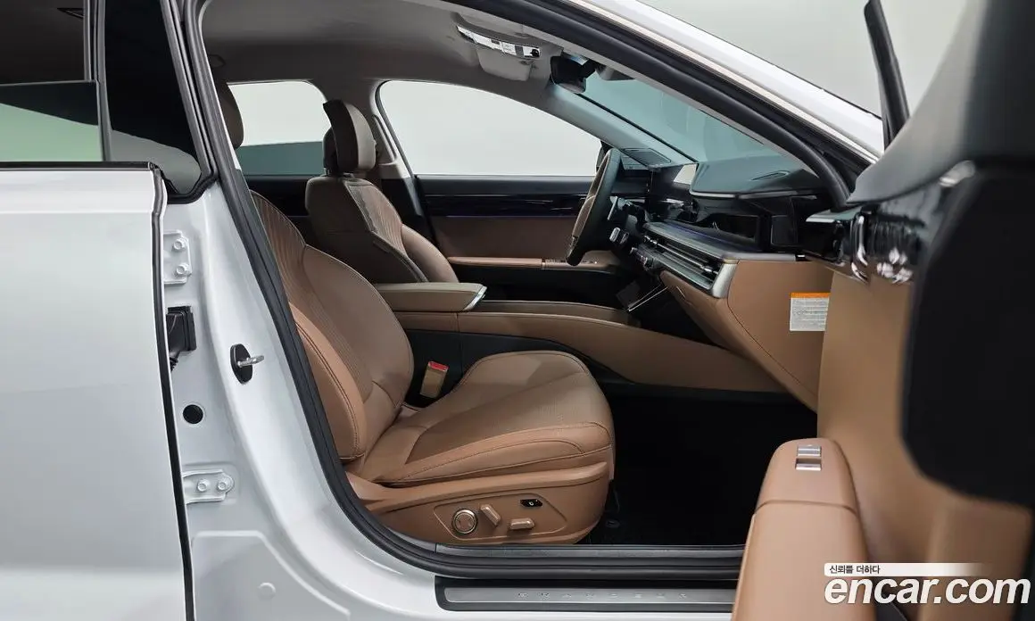 Hyundai Grandeur 2023 1.6 автомат (гидро), фото 15