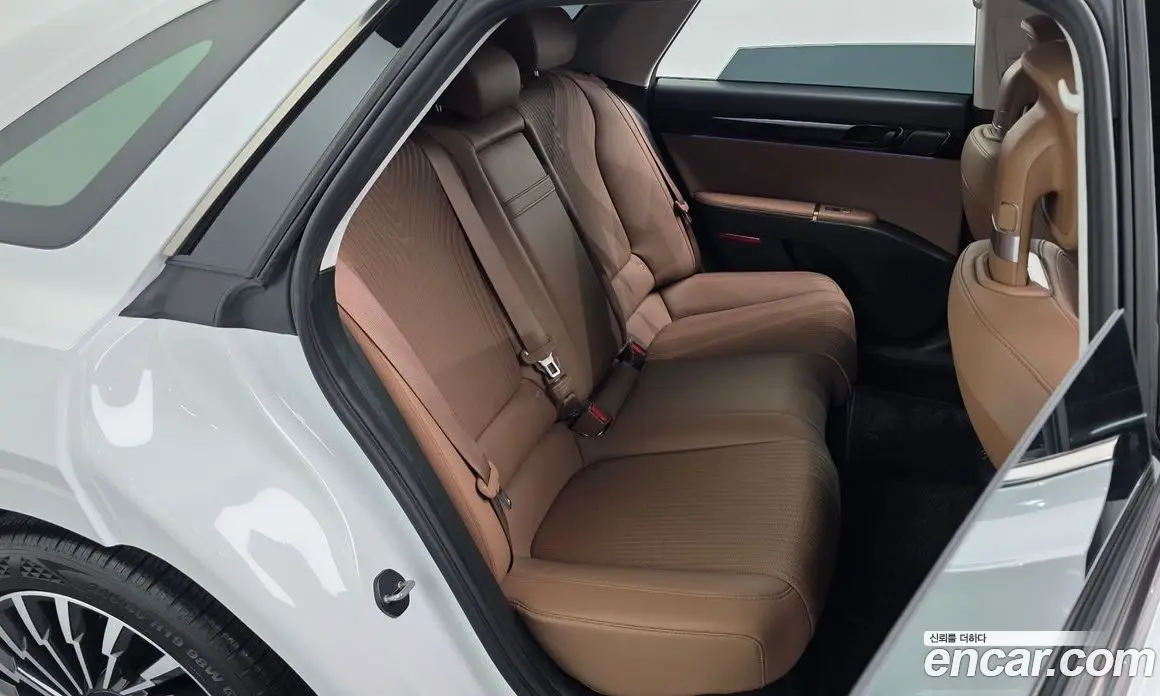Hyundai Grandeur 2023 1.6 автомат (гидро), фото 16